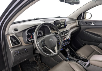 Подержанный автомобиль Hyundai Tucson 2020 года (15 фото)