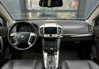Подержанный автомобиль Chevrolet Captiva 2014 года (11 фото)