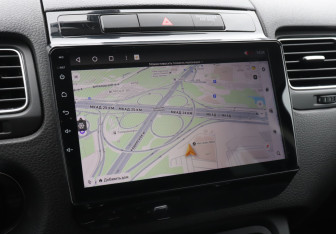 Подержанный автомобиль Volkswagen Touareg 2013 года (20 фото)