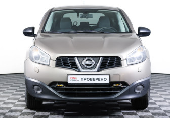 Подержанный автомобиль Nissan Qashqai+2 2011 года (2 фото)