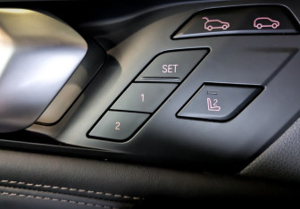 Подержанный автомобиль BMW X6 2020 года (26 фото)