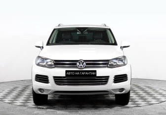 Подержанный автомобиль Volkswagen Touareg 2012 года (2 фото)