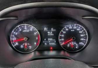 Подержанный автомобиль Kia Rio Hatchback 2020 года (14 фото)