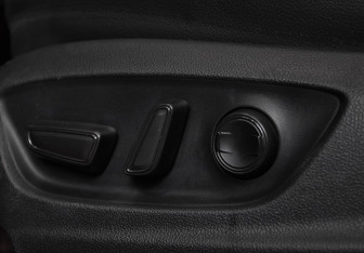 Подержанный автомобиль Toyota Camry Sedan 2019 года (9 фото)