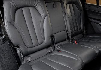 Подержанный автомобиль BMW X7 2020 года (8 фото)