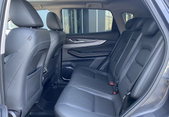 Подержанный автомобиль Exeed LX 2022 года (17 фото)