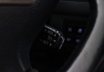 Подержанный автомобиль Lexus LX 2008 года (15 фото)