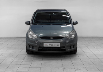 Подержанный автомобиль Ford S-MAX 2008 года (2 фото)