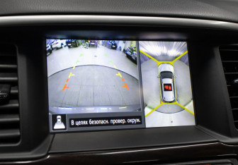 Подержанный автомобиль Nissan Pathfinder 2016 года (22 фото)