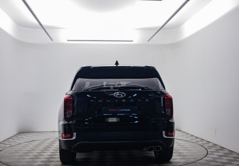 Подержанный автомобиль Hyundai Palisade 2021 года (6 фото)