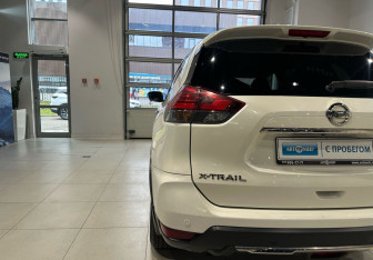 Подержанный автомобиль Nissan X-Trail 2020 года (8 фото)