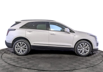 Подержанный автомобиль Cadillac XT5 2020 года (4 фото)