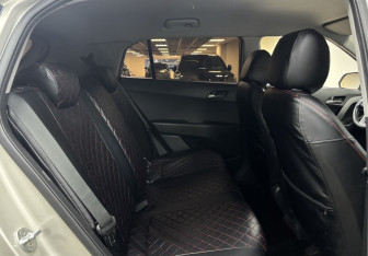 Подержанный автомобиль Hyundai Creta 2019 года (11 фото)