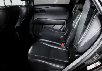 Подержанный автомобиль Lexus RX 2015 года (10 фото)