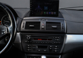 Подержанный автомобиль BMW X3 2010 года (11 фото)