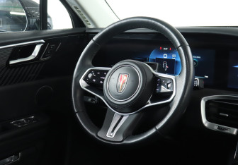 Подержанный автомобиль Hongqi E-HS9 2021 года (15 фото)