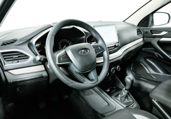 Подержанный автомобиль LADA (ВАЗ) Vesta Sedan 2023 года (10 фото)