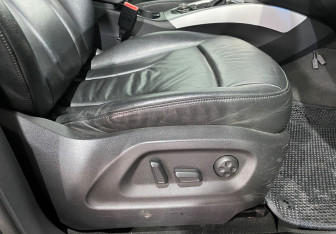 Подержанный автомобиль Audi Q5 2010 года (14 фото)