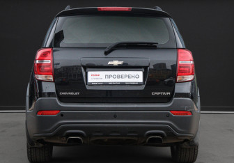 Подержанный автомобиль Chevrolet Captiva 2015 года (6 фото)