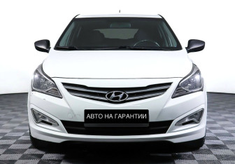 Подержанный автомобиль Hyundai Solaris Hatchback 2015 года (2 фото)