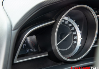 Подержанный автомобиль Mazda 3 Sedan 2014 года (9 фото)
