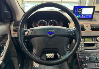 Подержанный автомобиль Volvo XC90 2008 года (14 фото)