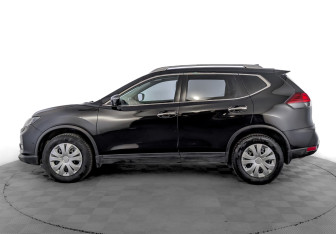Подержанный автомобиль Nissan X-Trail 2021 года (8 фото)
