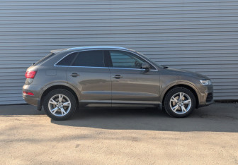 Подержанный автомобиль Audi Q3 2016 года (4 фото)