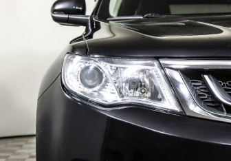 Подержанный автомобиль Geely Atlas 2018 года (5 фото)