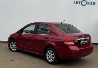 Подержанный автомобиль Nissan Tiida Sedan 2012 года (7 фото)