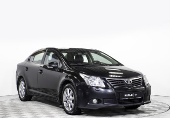 Подержанный автомобиль Toyota Avensis Sedan 2011 года (3 фото)