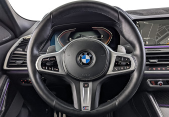 Подержанный автомобиль BMW X6 2021 года (22 фото)