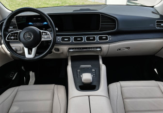 Подержанный автомобиль Mercedes-Benz GLE 2021 года (12 фото)