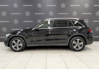 Подержанный автомобиль Mercedes-Benz GLC Coupe 2022 года (8 фото)