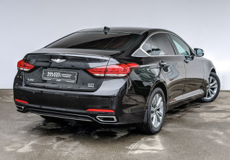 Подержанный автомобиль Genesis G80 2019 года (5 фото)