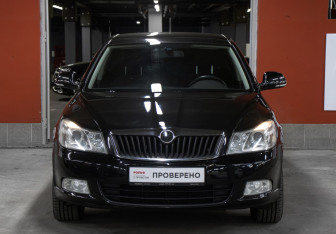 Подержанный автомобиль Skoda Octavia Liftback 2013 года (2 фото)