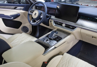 Подержанный автомобиль Tank 500 2023 года (12 фото)