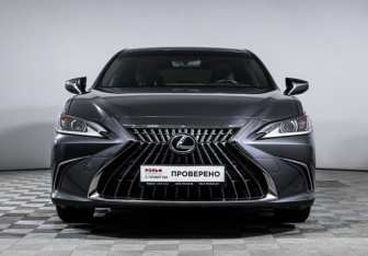 Подержанный автомобиль Lexus ES 2021 года (2 фото)