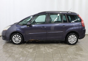 Подержанный автомобиль Citroen C4 Picasso 2010 года (8 фото)