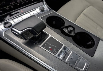 Подержанный автомобиль Audi A6 Sedan 2021 года (27 фото)