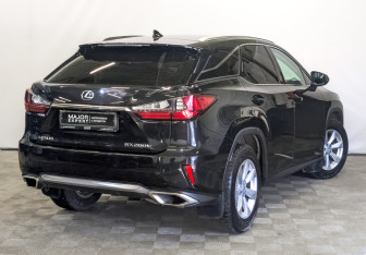 Подержанный автомобиль Lexus RX 2017 года (5 фото)