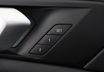 Подержанный автомобиль BMW X5 2019 года (17 фото)