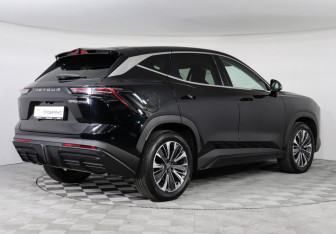 Подержанный автомобиль Jetour Dashing 2023 года (5 фото)