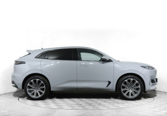 Подержанный автомобиль Changan UNI-K 2023 года (4 фото)