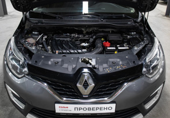 Подержанный автомобиль Renault Kaptur 2016 года (9 фото)