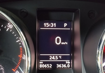 Подержанный автомобиль Skoda Yeti 2013 года (17 фото)