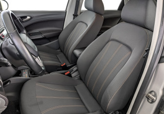 Подержанный автомобиль SEAT Ibiza Wagon 2011 года (20 фото)