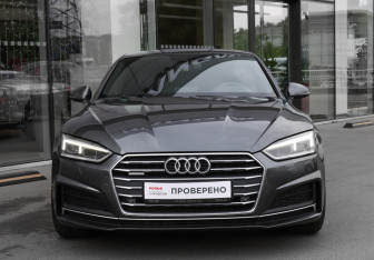 Подержанный автомобиль Audi A5 Coupe 2016 года (2 фото)