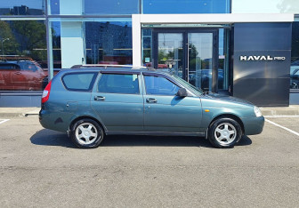 Подержанный автомобиль LADA (ВАЗ) Priora Wagon 2010 года (4 фото)