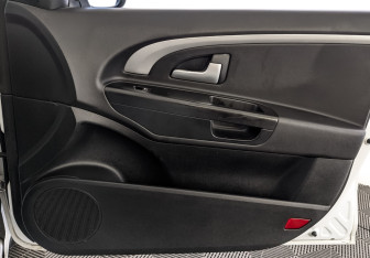 Подержанный автомобиль Kia Ceed Hatchback 2011 года (24 фото)